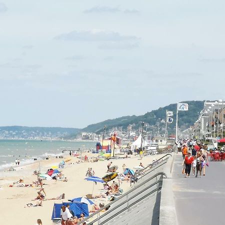 2 Pieces Front De Mer Ensoleille Et Calme Acces Direct Plage Cabourg Eksteriør bilde